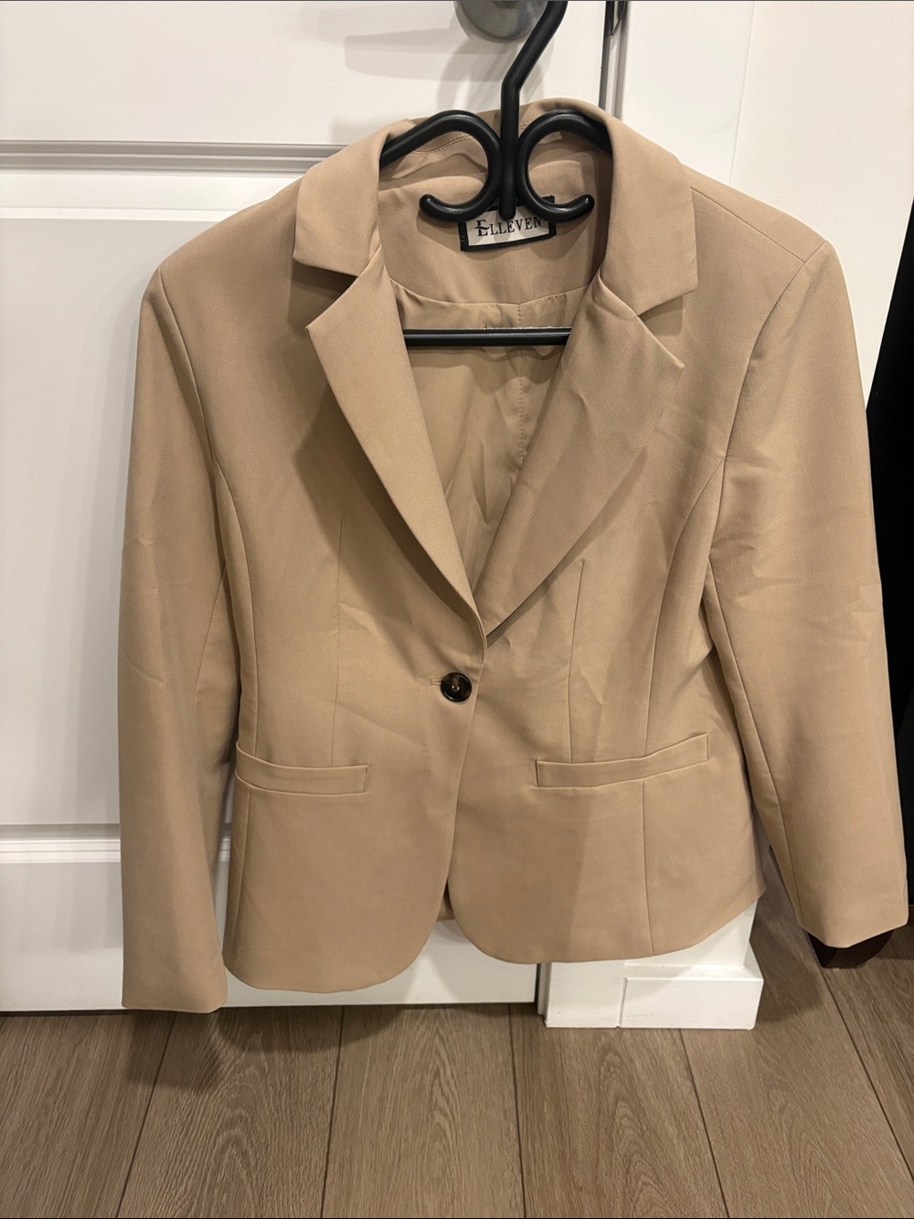 Tan Single-Button Women's Blazer Eleven size S